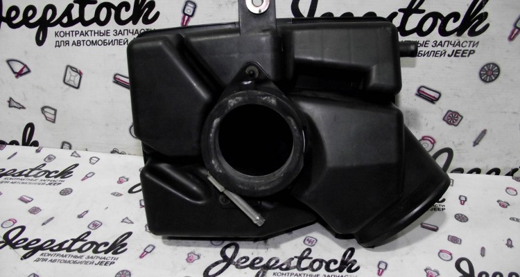 Воздушный ресивер дросселя 4.0L Jeep Grand Cherokee WG-WJ, оригинальный номер производителя 04854013 OEM Воздушный ресивер дросселя 4.0L