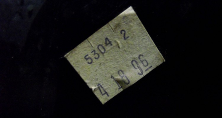 Подстаканники напольной консоли (черная) Jeep Grand Cherokee ZG-ZJ, оригинальный номер производителя 5DY05SAZ OEM Подстаканники напольной консоли (черная)