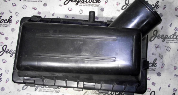 Корпус воздушного фильтра 96-01 Jeep Cherokee XJ, оригинальный номер производителя 53030707 OEM Корпус воздушного фильтра 96-01
