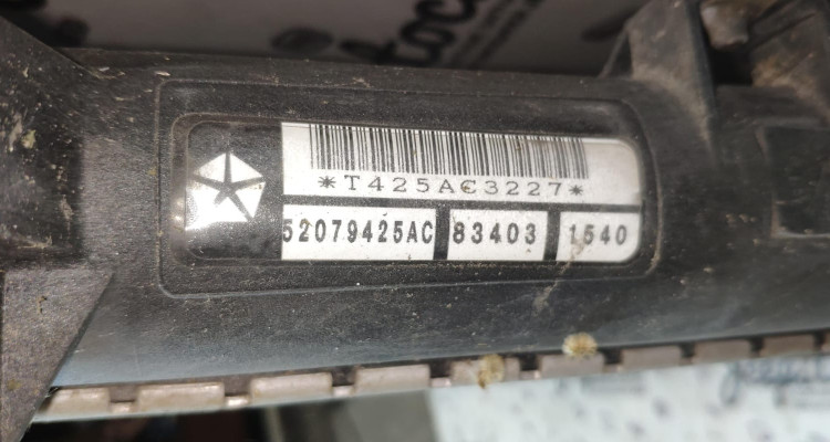 Радиатор 4.7 99-01г Jeep Grand Cherokee WG-WJ, оригинальный номер производителя 52079425AB OEM Радиатор 4.7 99-01г