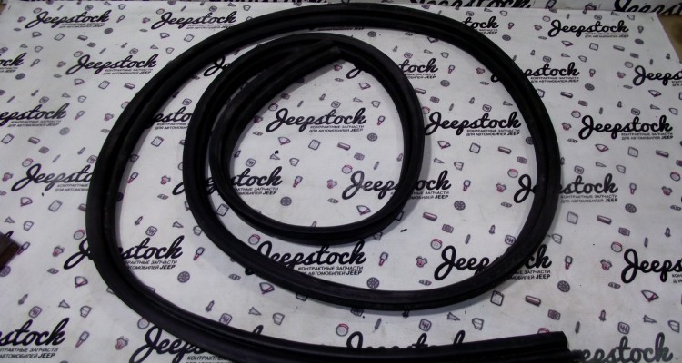 Уплотнительная резинка 5ой двери Jeep Grand Cherokee WG-WJ, оригинальный номер производителя 55135388AC OEM Уплотнительная резинка 5ой двери
