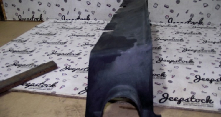 Защита рулевых тяг (пластиковая) Jeep Grand Cherokee WG-WJ, оригинальный номер производителя 55115928 OEM Защита рулевых тяг (пластиковая) Jeep Grand Cherokee WG-WJ