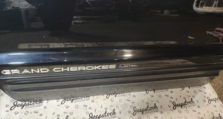 Передняя левая дверь (графит, голая) Jeep Grand Cherokee WG-WJ, оригинальный номер производителя 55137059AE OEM Передняя левая дверь (графит, голая)