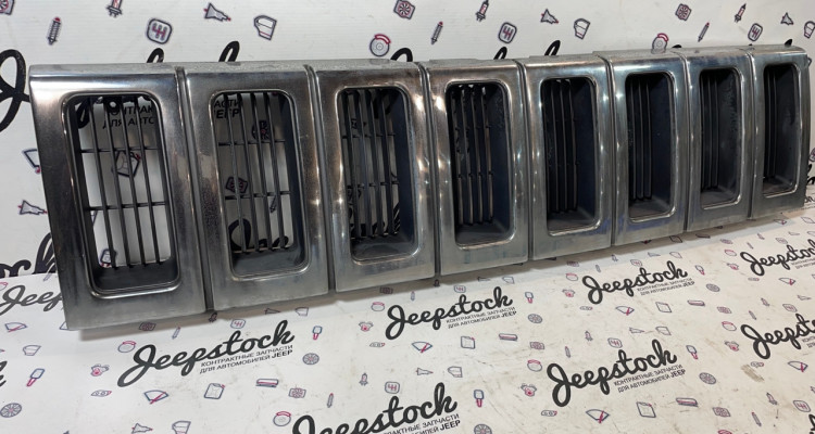 2000000004082 Решетка радиатора серая 92-95 Jeep Grand Cherokee ZG-ZJ, оригинальный номер производителя 55054890, 55054889 OEM Решетка радиатора 92-95 Jeep Grand Cherokee ZG-ZJ
