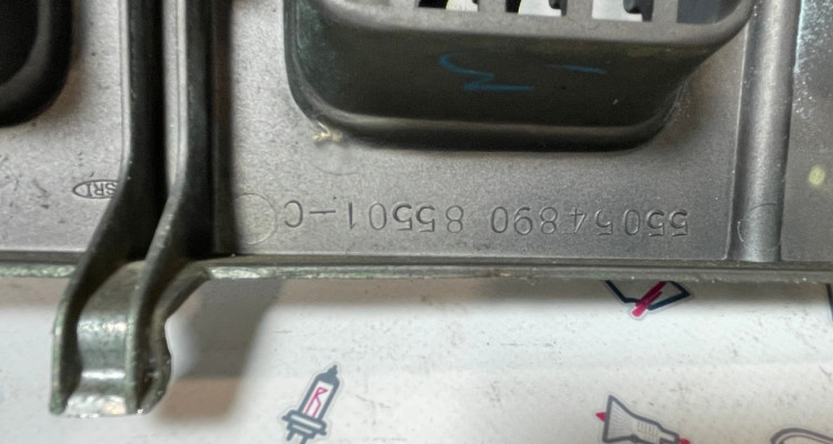 2000000004082 Решетка радиатора серая 92-95 Jeep Grand Cherokee ZG-ZJ, оригинальный номер производителя 55054890, 55054889 OEM Решетка радиатора 92-95 Jeep Grand Cherokee ZG-ZJ