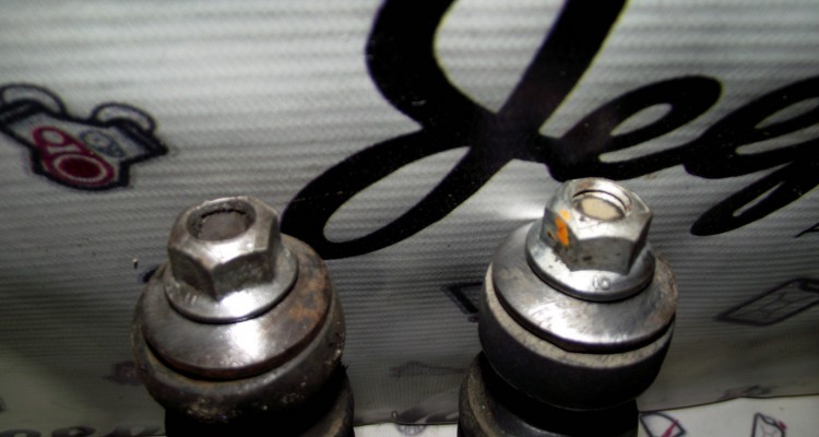 Стойки стабилизатора перед 92-95г Jeep Grand Cherokee ZG-ZJ, оригинальный номер производителя 52037849 OEM Стойки стабилизатора перед 92-95г