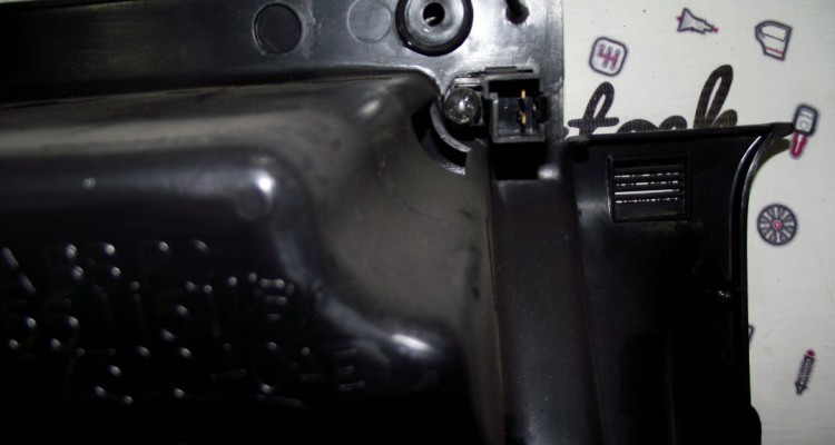 Бардачок в сборе Limited 96-98г Jeep Grand Cherokee ZG-ZJ, оригинальный номер производителя 5DW84SAZ, 5DW86SAZ OEM Бардачок в сборе Limited 96-98г