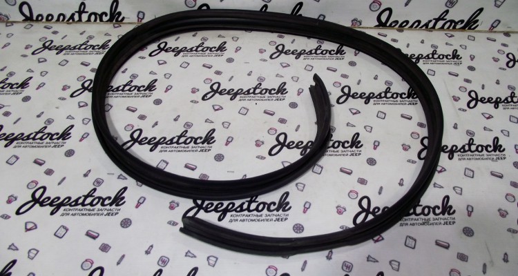  Уплотнительная резинка верхняя левая Jeep Grand Cherokee ZG-ZJ, оригинальный номер производителя 55135169 OEM Уплотнительная резинка верхняя левая