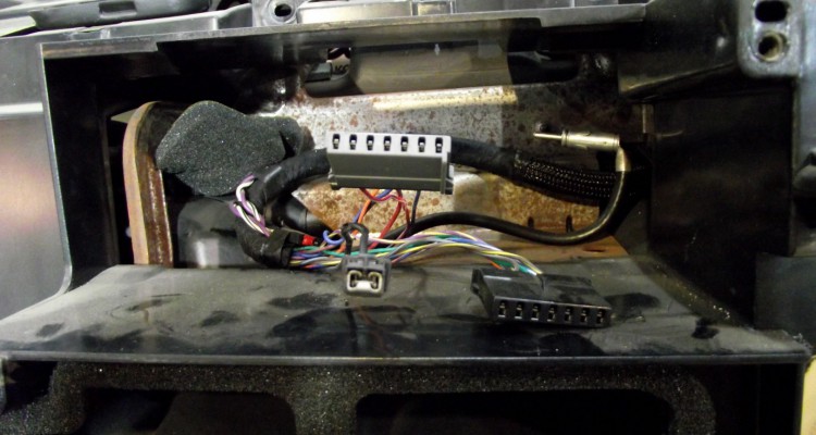 2000000000145 ZG-ZJ Скелет передней салонной панели (96-98г), оригинальный номер производителя 55115109 OEM Скелет передней салонной панели (96-98г)