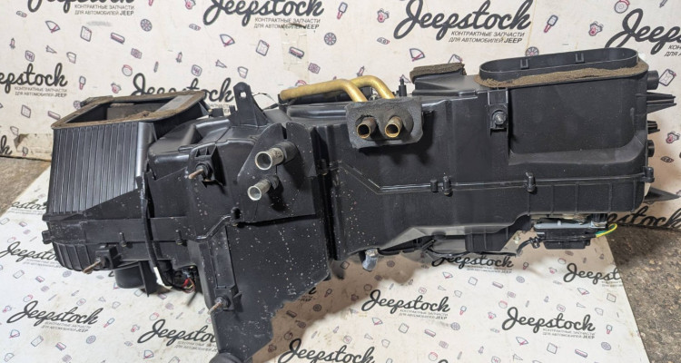 ZG-ZJ Сборка климат контроля 93-96г, оригинальный номер производителя 4720546, 4720548 OEM Сборка климат контроля 93-96г