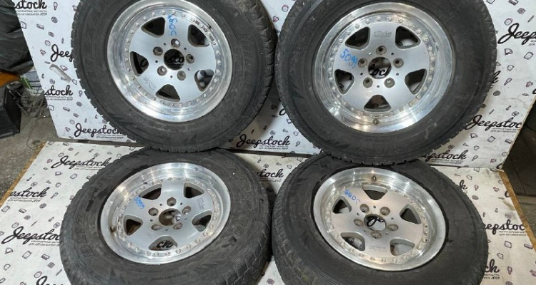 Комплект колес 225/70 R15 Jeep Cherokee XJ Bridgestone Blizzak DM-Z3, оригинальный номер производителя OEM Комплект колес 225/70 R15 Jeep Cherokee XJ