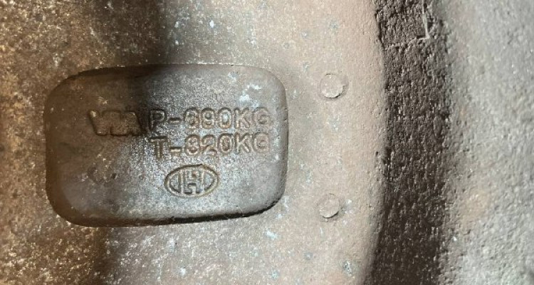 Комплект колес 225/70 R15 Jeep Cherokee XJ Bridgestone Blizzak DM-Z3, оригинальный номер производителя OEM Комплект колес 225/70 R15 Jeep Cherokee XJ