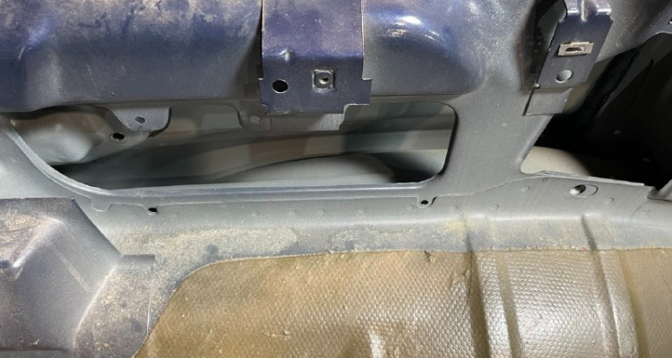 Крыло заднее левое (синее) Jeep Grand Cherokee ZG-ZJ, оригинальный номер производителя 04883080, 55031552 OEM Крыло заднее левое (синее) Jeep Grand Cherokee ZG-ZJ