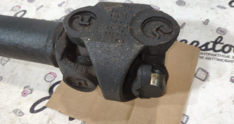 Кардан передний 4.0l Jeep Cherokee, XJ, оригинальный номер производителя 53005542AC OEM Кардан передний