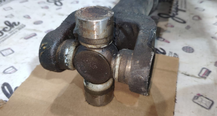 Кардан передний 4.0l Jeep Cherokee, XJ, оригинальный номер производителя 53005542AC OEM Кардан передний