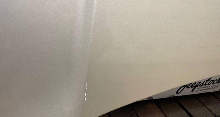 Капот передний вишня Jeep Grand Cherokee WG-WJ, оригинальный номер производителя 53013312AB OEM Капот в сборе с утеплителем золотистый Jeep Grand Cherokee WG-WJ