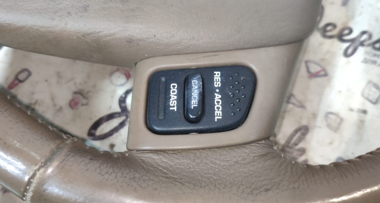 Руль limited (Sandstone) Jeep Grand Cherokee WG-WJ, оригинальный номер производителя OEM Руль limited (Sandstone)