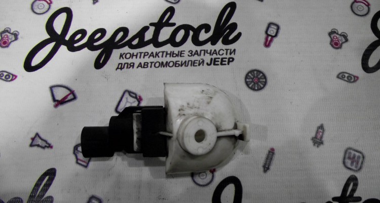 Фонарь освещения моторного отсека Jeep Grand Cherokee ZG-ZJ, оригинальный номер производителя 56006766 OEM Фонарь освещения моторного отсека