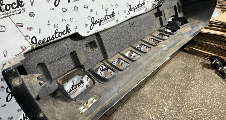 Бампер передний рестайлинг Limited Jeep Grand Cherokee ZG-ZJ, оригинальный номер производителя 55295480 OEM Бампер передний рестайлинг Limited Jeep Grand Cherokee ZG-ZJ