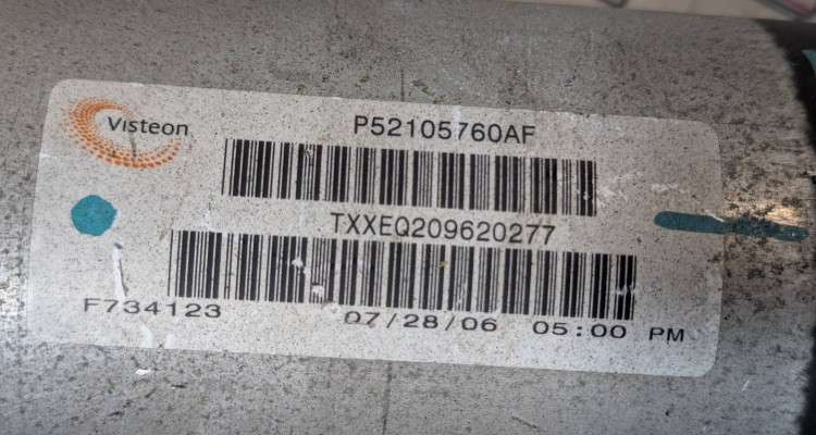 Кардан задний 4.7 Jeep Grand Cherokee WH-WK, оригинальный номер производителя P52105760AD OEM Кардан задний 4.7