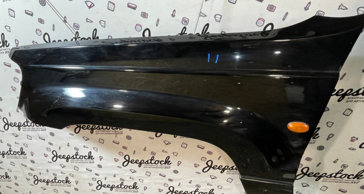Крыло переднее левое белое Jeep Grand Cherokee WG-WJ, оригинальный номер производителя 55136769AA OEM Крыло переднее левое черное Jeep Grand Cherokee WG-WJ