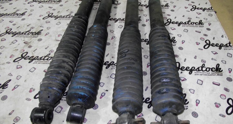 Комплект амортизаторов Bilstein 4шт Jeep Cherokee XJ, оригинальный номер производителя 52003288 551700106539 52003286 551700106540 OEM Комплект амортизаторов Bilstein 4шт