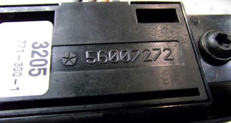 Кнопки памяти сидений (Agate) 96-98 Jeep Grand Cherokee ZG-ZJ, оригинальный номер производителя 56007272 OEM Кнопки памяти сидений (Agate) 96-98