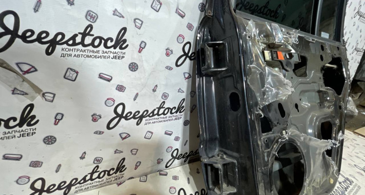 Дверь задняя правая (черная) рестайл Jeep Grand Cherokee ZG-ZJ, оригинальный номер производителя OEM Дверь задняя правая (черная) рестайл Jeep Grand Cherokee ZG-ZJ