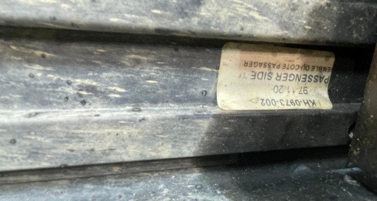 Подножки комплект (дефект) Jeep Grand Cherokee ZG-ZJ, оригинальный номер производителя OEM Подножки комплект Jeep Grand Cherokee ZG-ZJ