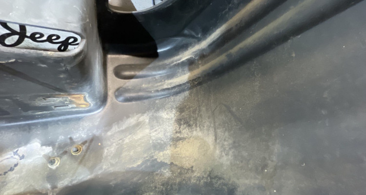 Бампер задний 96-98 черный (дефект) Jeep Grand Cherokee ZG-ZJ, оригинальный номер производителя OEM Бампер задний 96-98 черный (дефект) Jeep Grand Cherokee ZG-ZJ