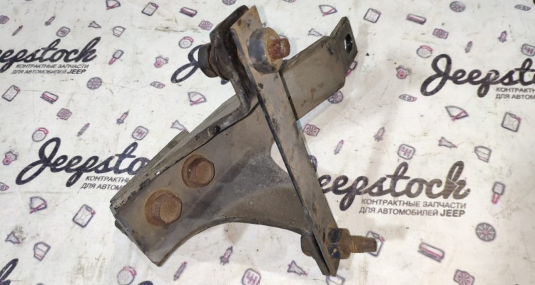 Задняя буксировочная проушина Jeep Grand Cherokee ZG-ZJ, оригинальный номер производителя 5200584, 52057738 OEM Задняя буксировочная проушина