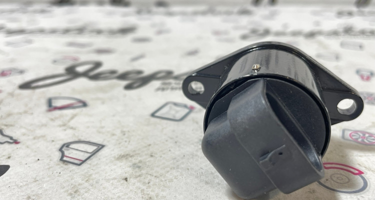 Датчик холостого хода 4.0 92-97 Jeep Grand Cherokee ZG-ZJ, оригинальный номер производителя 53007562 OEM Датчик холостого хода 4.0 92-97 Jeep Grand Cherokee ZG-ZJ