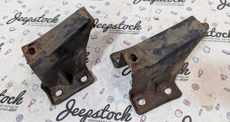Кронштейны заднего бампера 92-95 Jeep Cherokee XJ, оригинальный номер производителя OEM Кронштейны заднего бампера 92-95