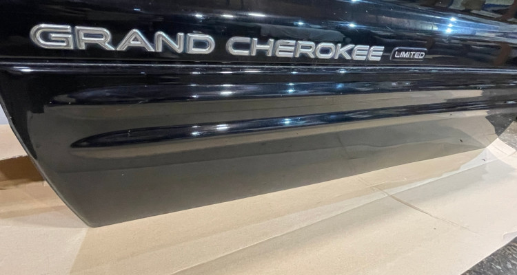 Передняя левая дверь (черная, голая) 04г Jeep Grand Cherokee WG-WJ, оригинальный номер производителя OEM Передняя левая дверь черная Jeep Grand Cherokee WG-WJ