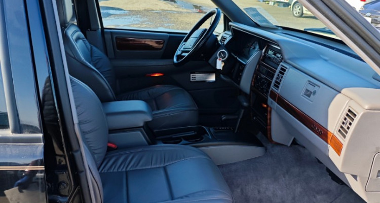 Комплект сидений LHD (Quartz) 92-95 Jeep Grand Cherokee ZG-ZJ, оригинальный номер производителя Jeep Grand Cherokee ZG-ZJ OEM Комплект сидений LHD (Quartz) 92-95