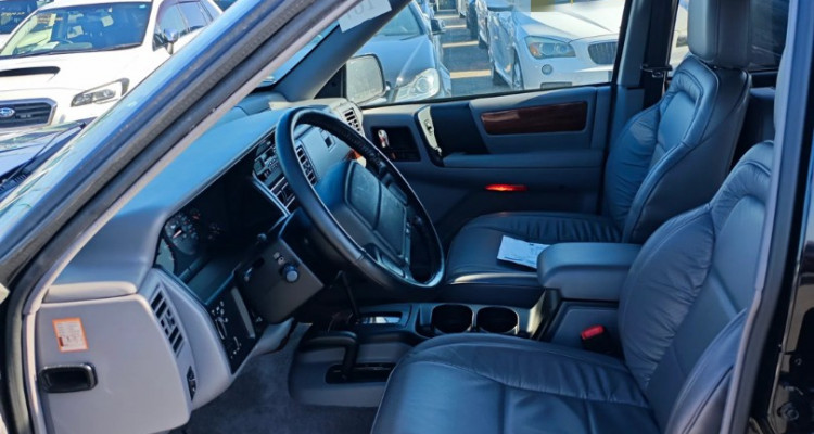 Комплект сидений LHD (Quartz) 92-95 Jeep Grand Cherokee ZG-ZJ, оригинальный номер производителя Jeep Grand Cherokee ZG-ZJ OEM Комплект сидений LHD (Quartz) 92-95
