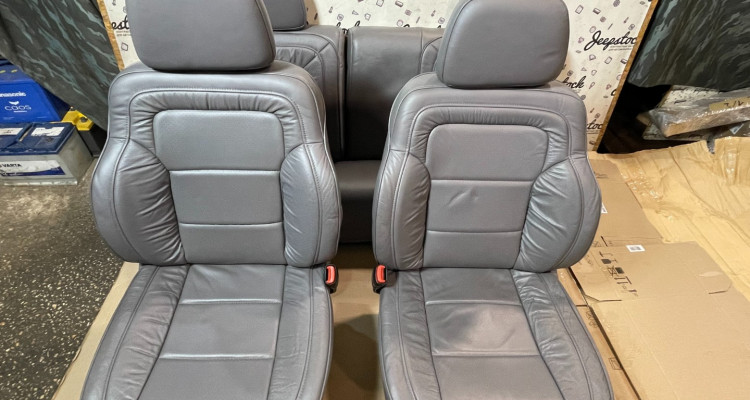 Комплект сидений LHD (Quartz) 92-95 Jeep Grand Cherokee ZG-ZJ, оригинальный номер производителя Jeep Grand Cherokee ZG-ZJ OEM Комплект сидений LHD (Quartz) 92-95