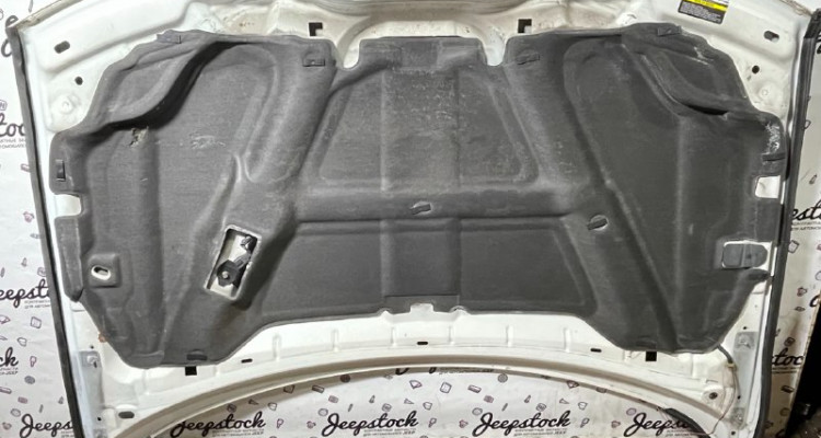 Капот передний белый Jeep Grand Cherokee WG-WJ, оригинальный номер производителя 53013312AB OEM Капот в сборе с утеплителем белый Jeep Grand Cherokee WG-WJ