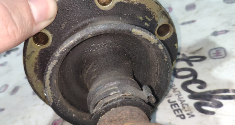 Кардан передний 4.7 ПРОБЕГ 43ТЫС КМ Jeep Grand Cherokee WG-WJ, оригинальный номер производителя 52099498AE OEM Кардан передний 4.7