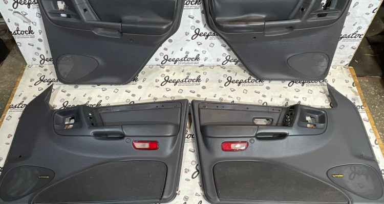 Обшивки дверей TSI RHD комплект Jeep Grand Cherokee ZG-ZJ, оригинальный номер производителя OEM Обшивки дверей комплект Limited LHD Jeep Grand Cherokee ZG-ZJ