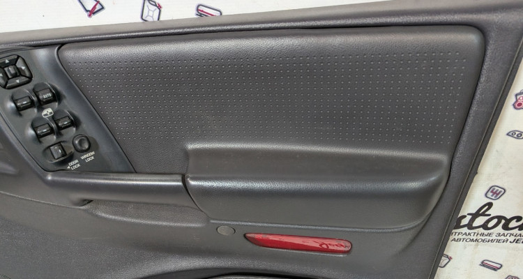 Комплект обшивок дверей 96-98 Laredo Jeep Grand Cherokee ZG-ZJ, оригинальный номер производителя OEM Комплект обшивок дверей 96-98 Laredo