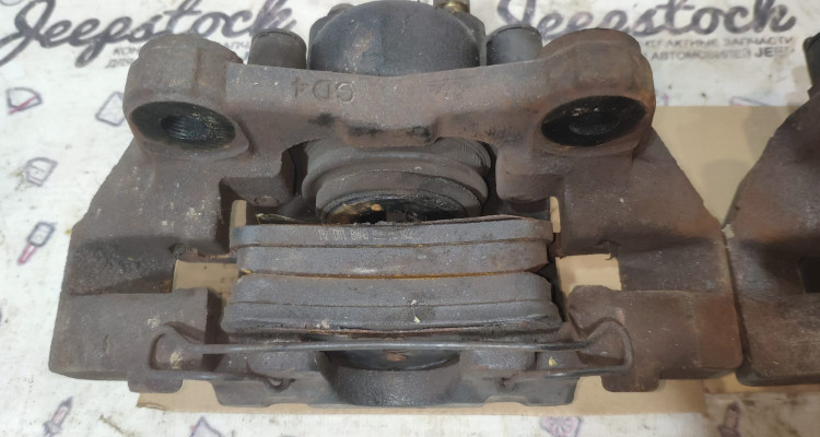Суппорта задние (пара) Jeep Grand Cherokee WG-WJ, оригинальный номер производителя 05011975AA05011974AA OEM Суппорта задние (пара)