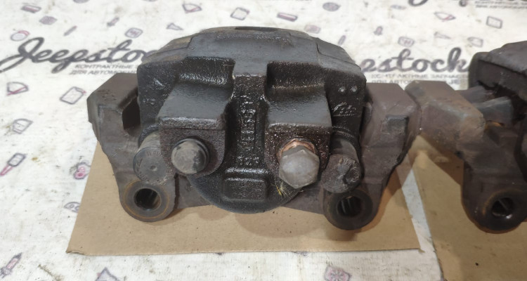 Суппорта задние (пара) Jeep Grand Cherokee WG-WJ, оригинальный номер производителя 05011975AA05011974AA OEM Суппорта задние (пара)
