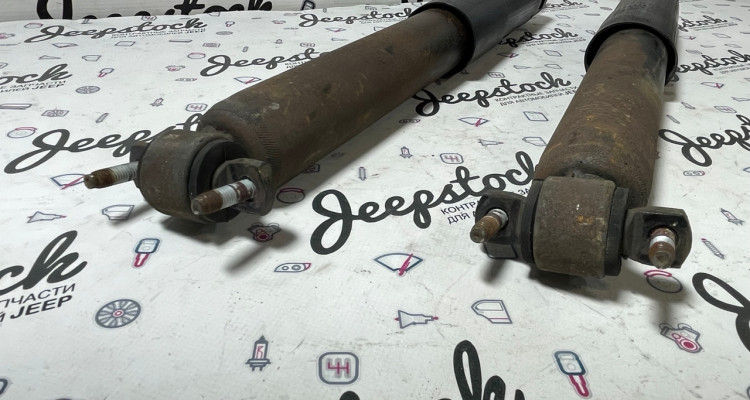52088813AN Амортизаторы перед пара 2 Jeep Grand Cherokee WG-WJ