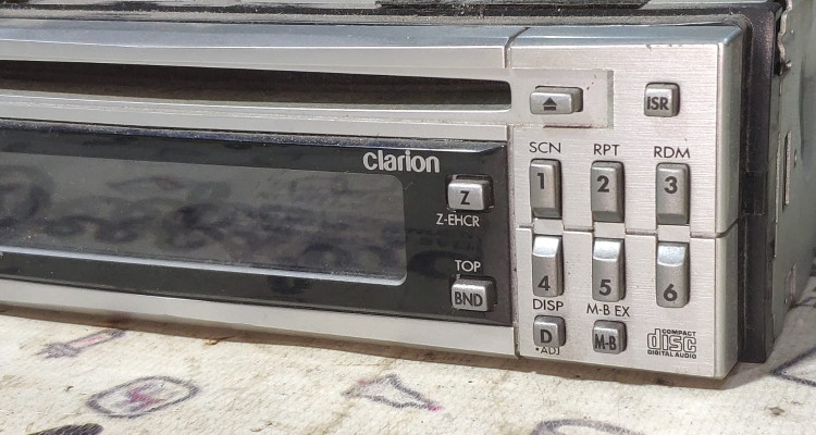  Магнитола Clarion DB265S