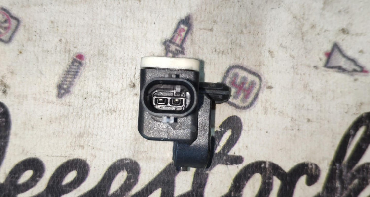  Датчик удара 56054212AA Jeep Grand Cherokee WK2