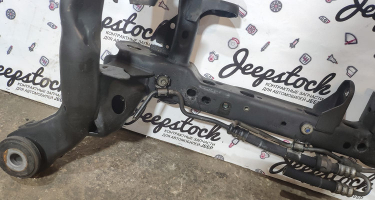  Подрамник передний Jeep Grand Cherokee WK2