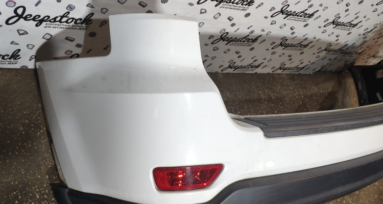  Бампер задний белый Jeep Grand Cherokee WK2