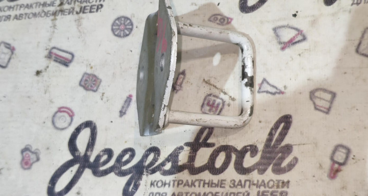  Скоба замка капота Jeep Grand Cherokee WK2