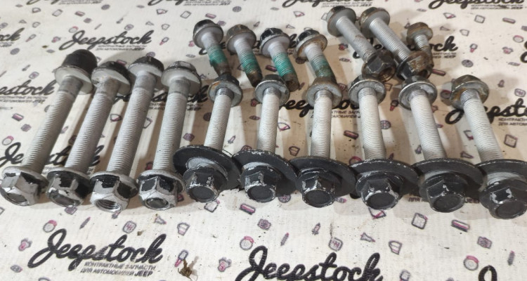  Болты рычагов подвески Jeep Grand Cherokee WK2